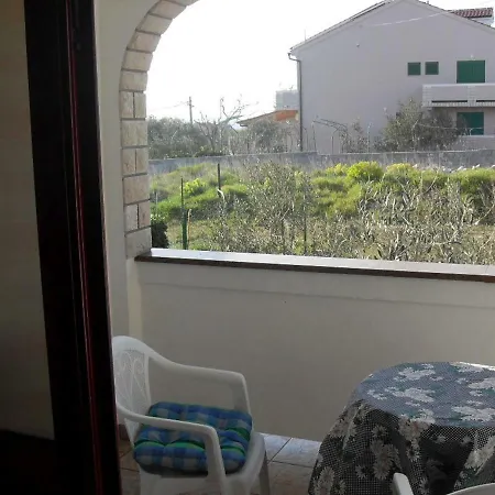 Krunic Apartment *